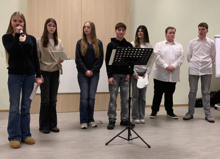 {"remix_data":[],"remix_entry_point":"challenges","source_tags":["local"],"origin":"unknown","total_draw_time":0,"total_draw_actions":0,"layers_used":0,"brushes_used":0,"photos_added":0,"total_editor_actions":{},"tools_used":{},"is_sticker":false,"edited_since_last_sticker_save":false,"containsFTESticker":false}